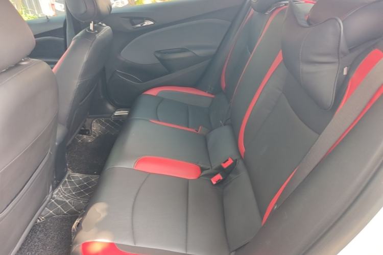 Used Chevrolet Cruze 2018 320 Automatic Pioneer Sunroof Edition Left Rear Seat
