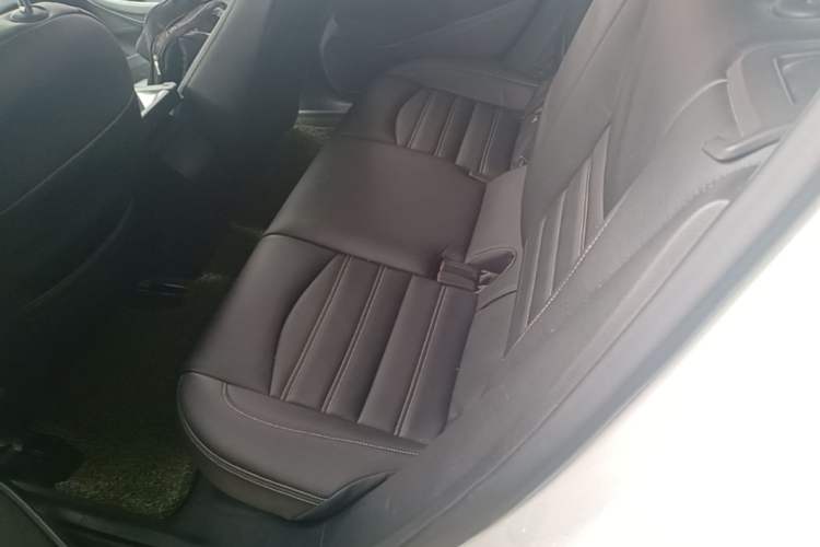 Used Chevrolet Cruze 2018 Hatchback 320 Automatic Pioneer Sunroof Edition Left Rear Seat