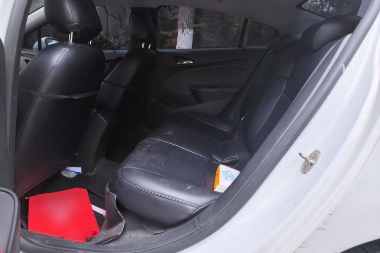 Used Chevrolet Cruze 2018 320 Automatic Pioneer Sunroof Edition Left Rear Seat