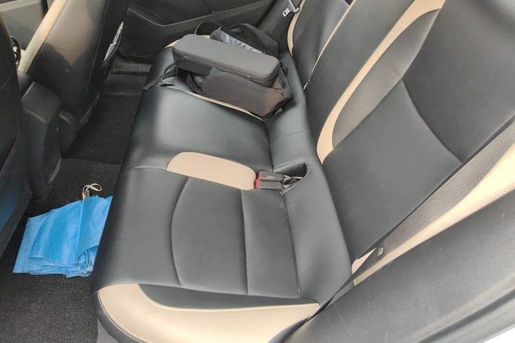 Used Chevrolet Cruze 2018 320 Automatic Pioneer Sunroof Edition Left Rear Seat