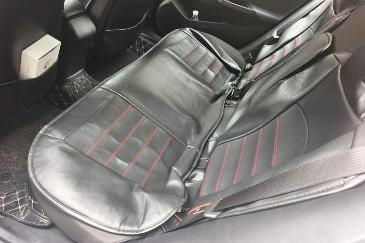 Used Chevrolet Cruze 2018 320 Automatic Pioneer Sunroof Edition Left Rear Seat