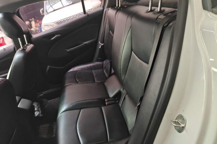 Used Chevrolet Cruze 2018 320 Automatic Pioneer Sunroof Edition Left Rear Seat