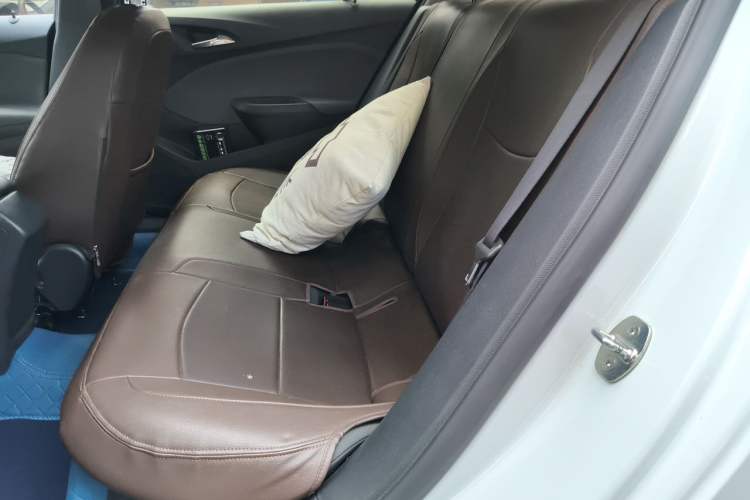 Used Chevrolet Cruze 2018 320 Automatic Pioneer Sunroof Edition Left Rear Seat