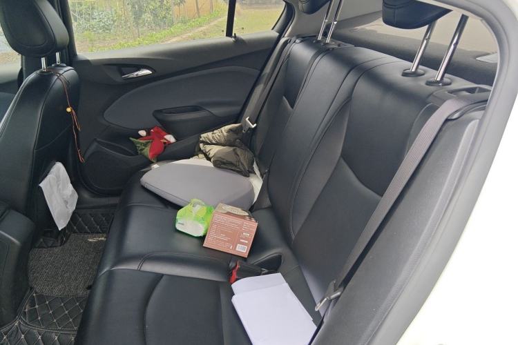 Used Chevrolet Cruze 2018 320 Automatic Pioneer Sunroof Edition Left Rear Seat