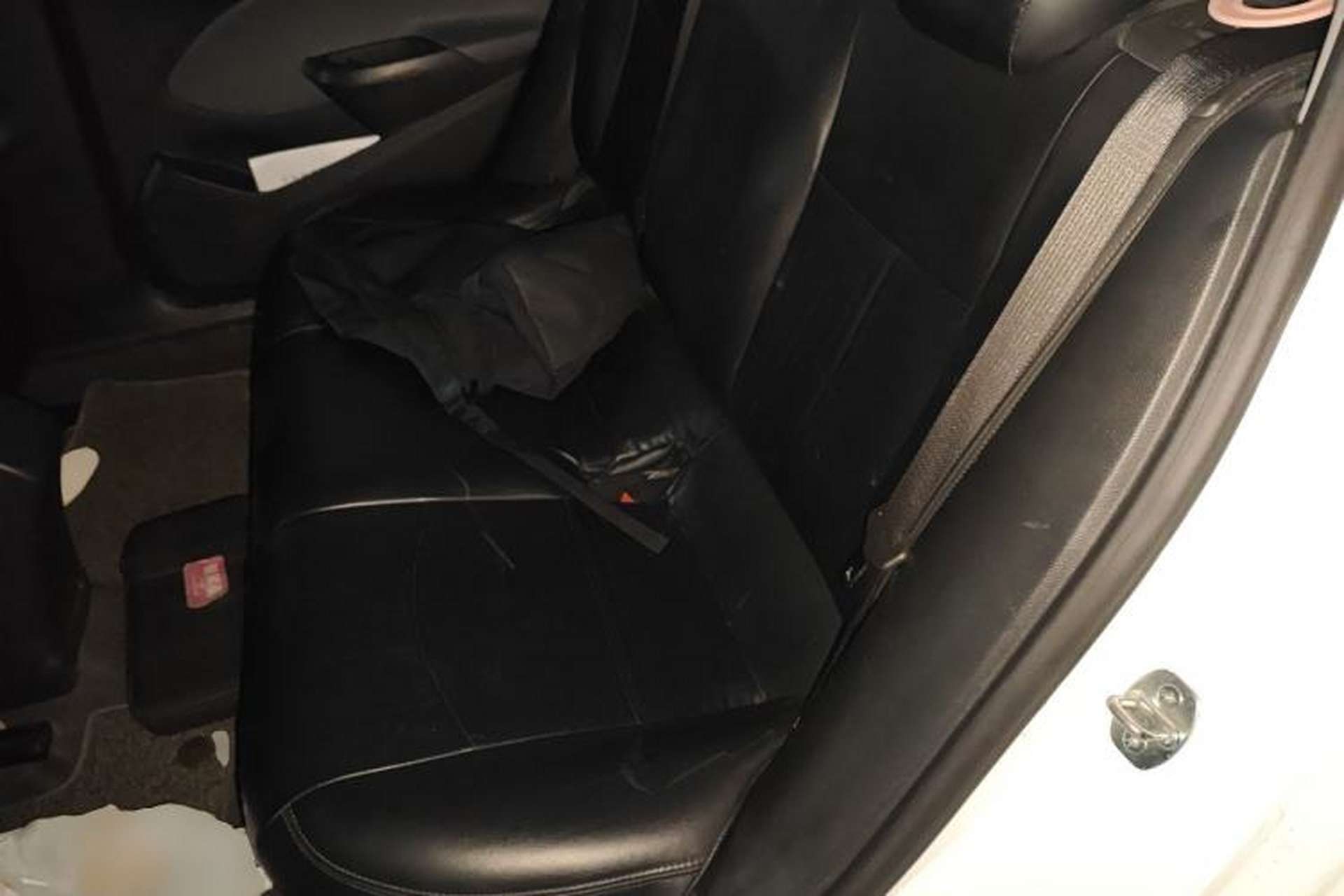 Used Chevrolet Cruze 2018 320 Automatic Pioneer Sunroof Edition Left Rear Seat