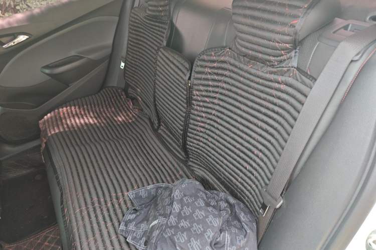 Used Chevrolet Cruze 2018 320 Automatic Pioneer Sunroof Edition Left Rear Seat