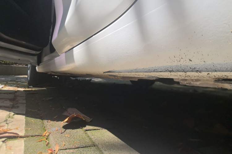 Used Chevrolet Cruze 2018 320 Automatic Pioneer Sunroof Edition Left Side Sill