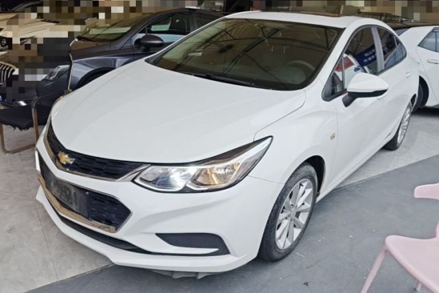 Used Chevrolet Cruze 2018 320 Automatic Pioneer Sunroof Edition