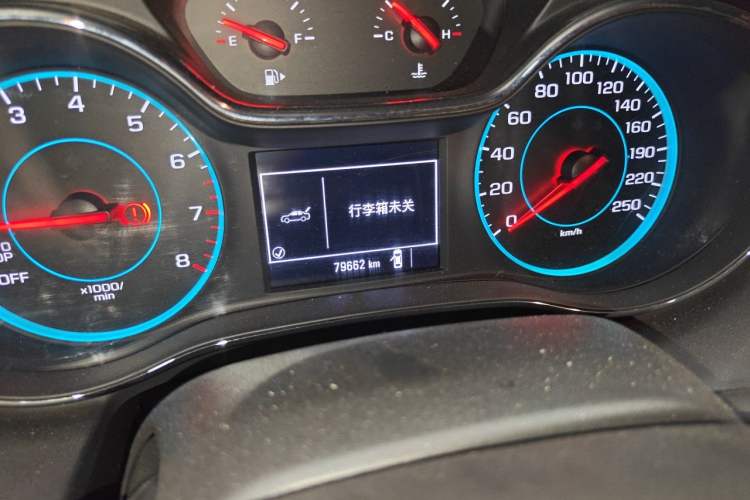 Used Chevrolet Cruze 2018 320 Manual Xuanfeng Edition Odometer Close Up