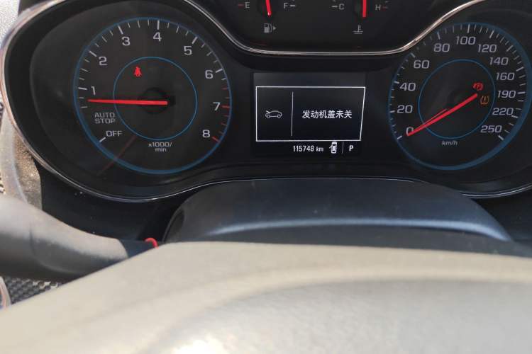 Used Chevrolet Cruze 2018 320 Automatic Pioneer Sunroof Edition Odometer Close Up