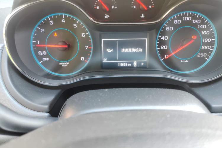 Used Chevrolet Cruze 2018 320 Automatic Xuanfeng Urban Edition Odometer Close Up