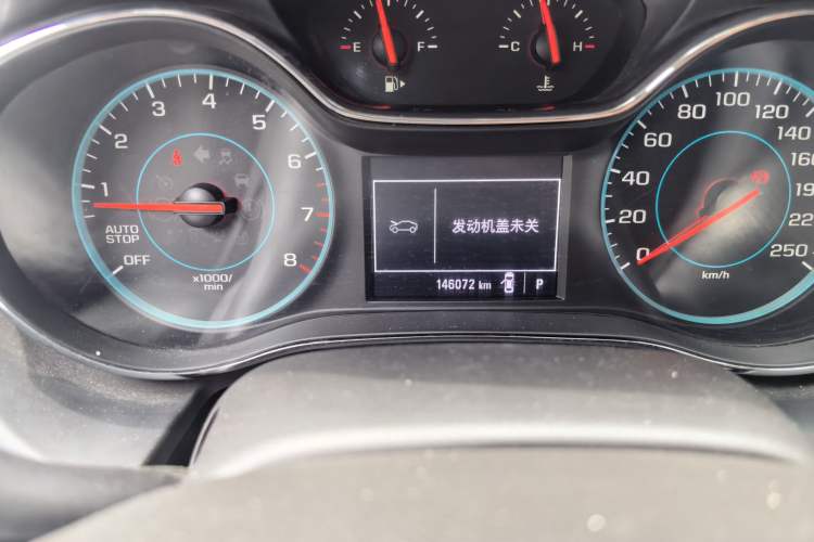 Used Chevrolet Cruze 2018 320 Automatic Pioneer Sunroof Edition Odometer Close Up