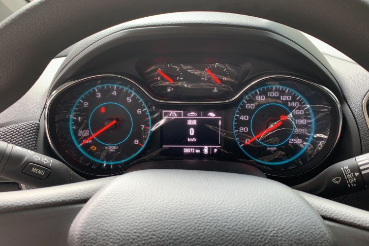Used Chevrolet Cruze 2018 320 Automatic Pioneer Sunroof Edition Odometer Close Up