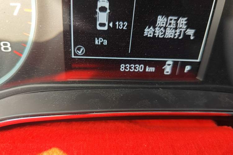 Used Chevrolet Cruze 2018 Redline 320 Automatic Pioneer Edition Odometer Close Up