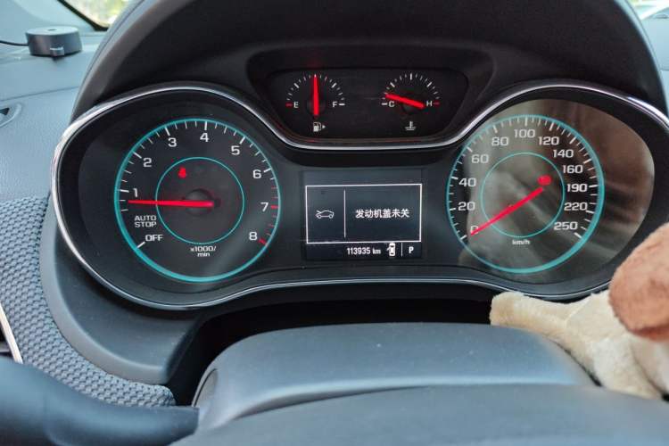 Used Chevrolet Cruze 2018 320 Automatic Pioneer Sunroof Edition Odometer Close Up