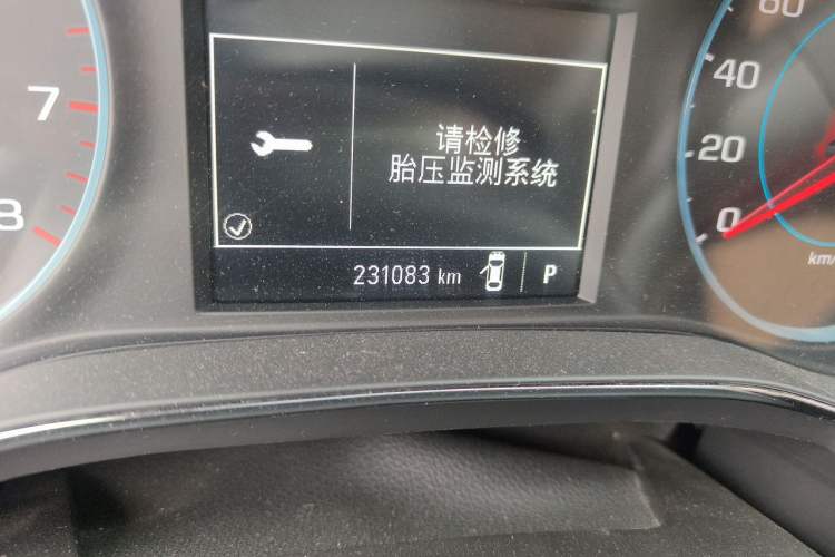 Used Chevrolet Cruze 2018 320 Automatic Pioneer Sunroof Edition Odometer Close Up
