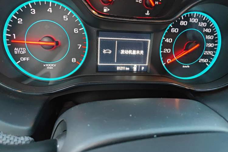 Used Chevrolet Cruze 2018 Hatchback 320 Automatic Pioneer Sunroof Edition Odometer Close Up