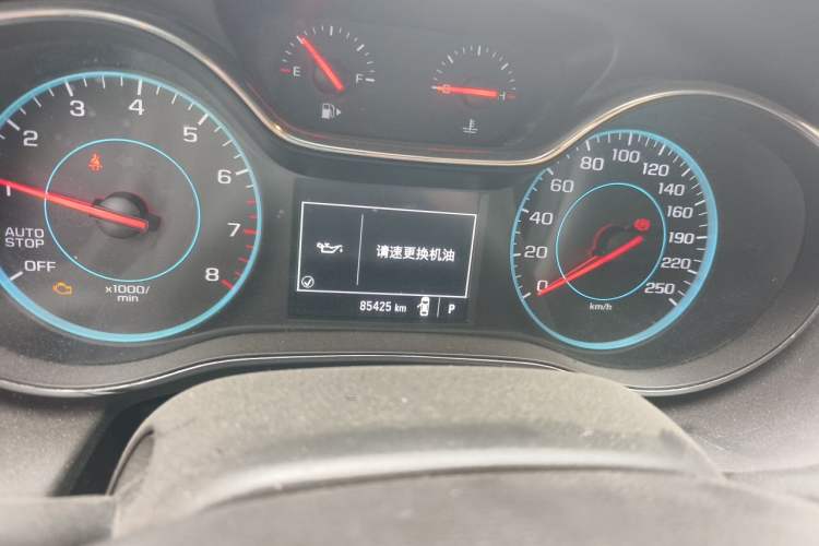 Used Chevrolet Cruze 2018 Redline 320 Automatic Pioneer Edition Odometer Close Up