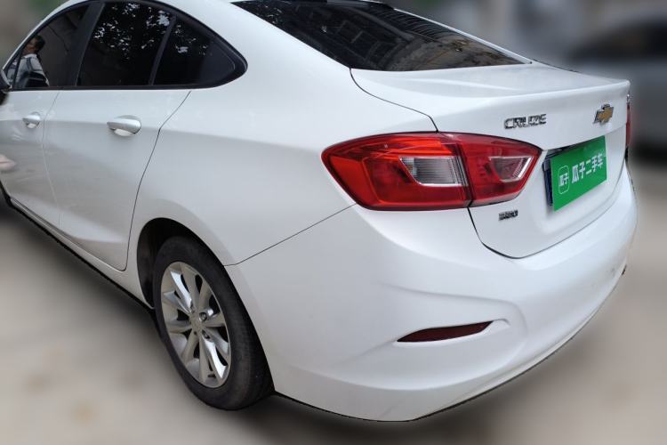 Used Chevrolet Cruze 2018 Hatchback 320 Automatic Pioneer Sunroof Edition Rear Left 45 Deg