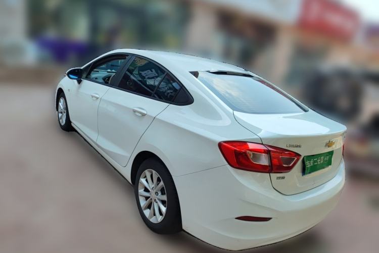 Used Chevrolet Cruze 2018 Hatchback 320 Automatic Pioneer Sunroof Edition Rear Left 45 Deg