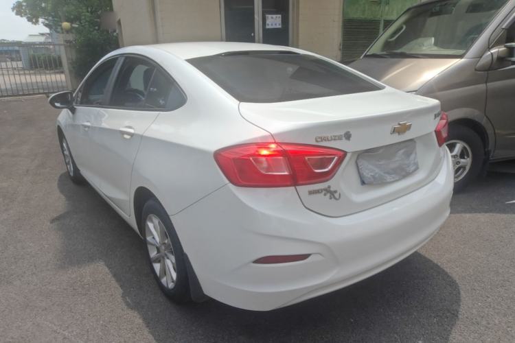 Used Chevrolet Cruze 2018 320 Automatic Pioneer Sunroof Edition Rear Left 45 Deg