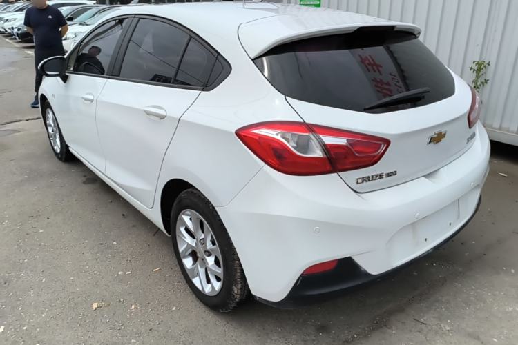 Used Chevrolet Cruze 2018 Hatchback 320 Automatic Pioneer Sunroof Edition Rear Left 45 Deg