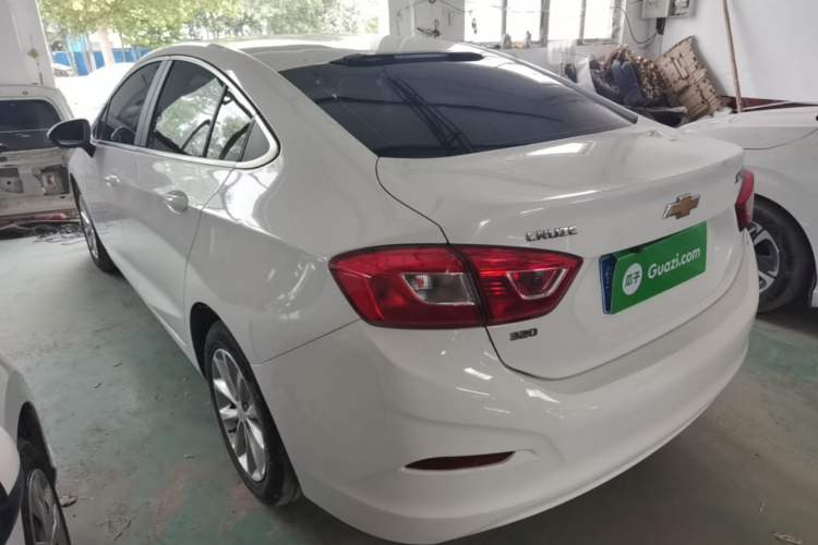 Used Chevrolet Cruze 2018 320 Automatic Pioneer Sunroof Edition Rear Left 45 Deg