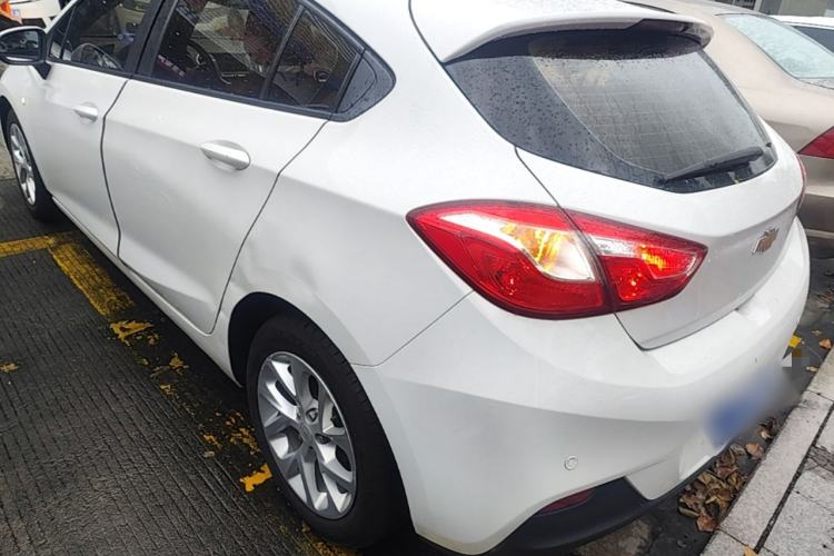 Used Chevrolet Cruze 2018 Hatchback 320 Automatic Pioneer Sunroof Edition Rear Left 45 Deg