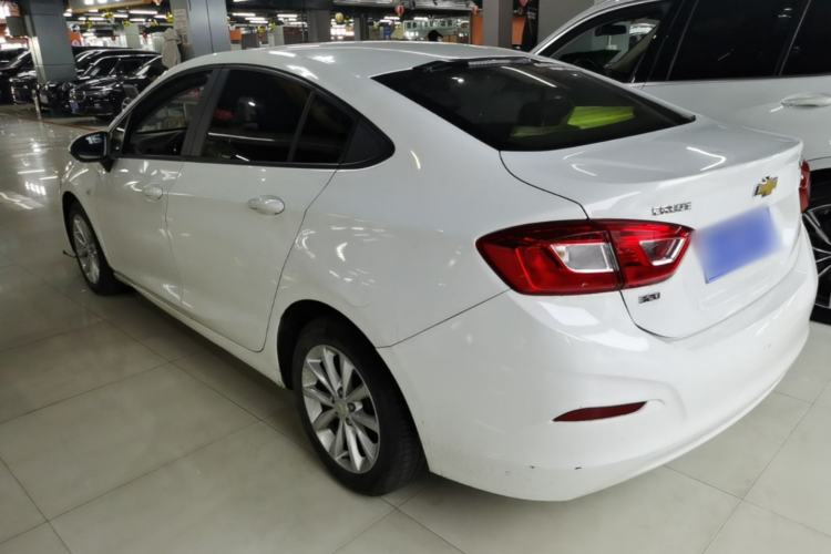 Used Chevrolet Cruze 2018 320 Automatic Pioneer Sunroof Edition Rear Left 45 Deg