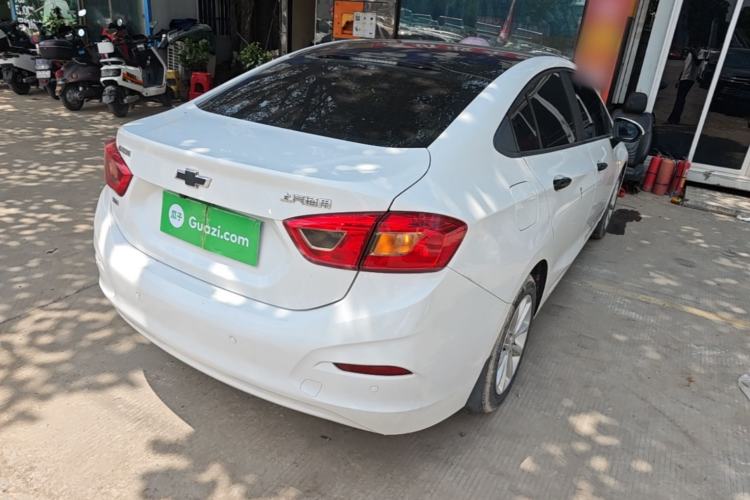 Used Chevrolet Cruze 2018 320 Automatic Pioneer Sunroof Edition Rear Right 45 Deg