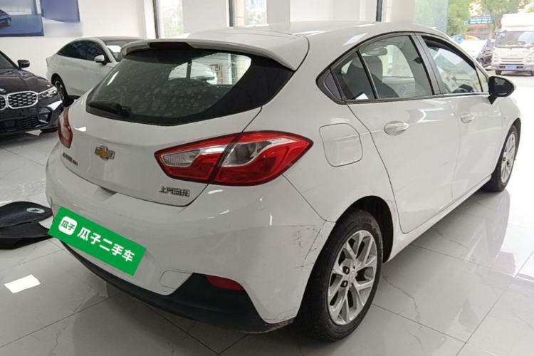 Used Chevrolet Cruze 2018 Hatchback 320 Automatic Pioneer Sunroof Edition Rear Right 45 Deg