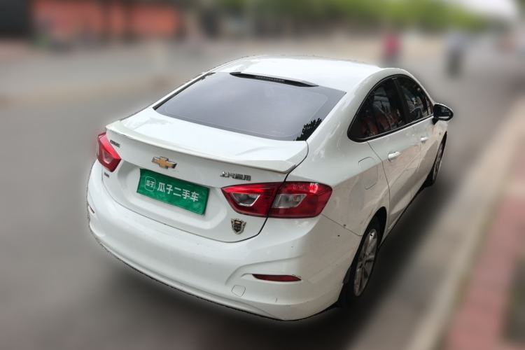 Used Chevrolet Cruze 2018 Hatchback 320 Manual Pioneer Edition Rear Right 45 Deg