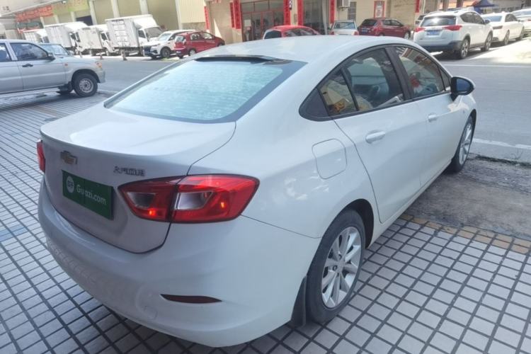 Used Chevrolet Cruze 2018 320 Automatic Pioneer Sunroof Edition Rear Right 45 Deg