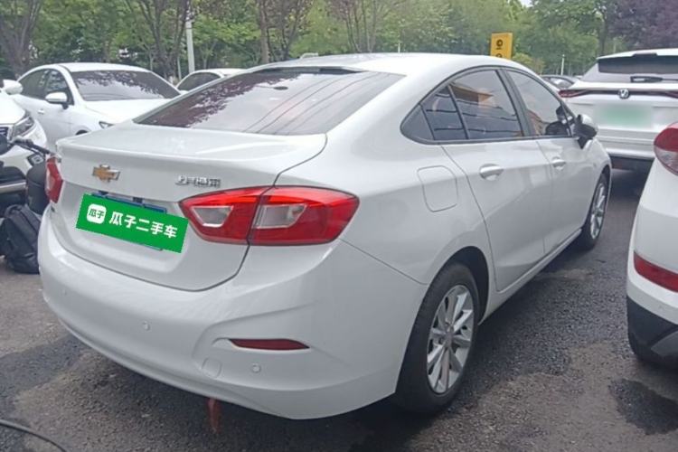 Used Chevrolet Cruze 2018 320 Automatic Pioneer Sunroof Edition Rear Right 45 Deg