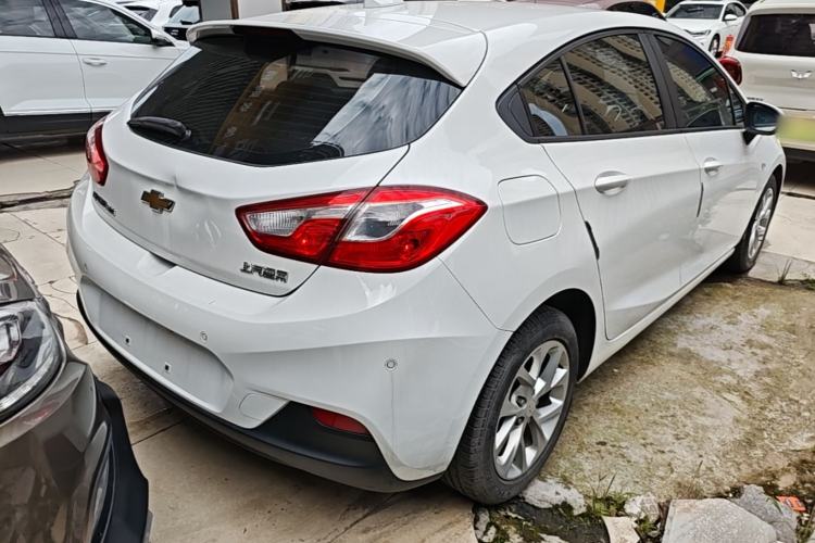 Used Chevrolet Cruze 2018 Hatchback 320 Automatic Xuanfeng Edition Rear Right 45 Deg