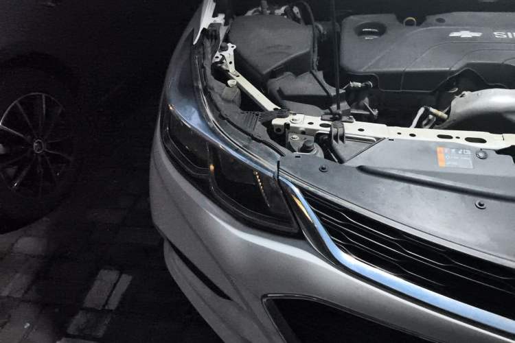 Used Chevrolet Cruze 2018 Revised Version 320 Automatic Pioneer Edition Right Front Headlight
