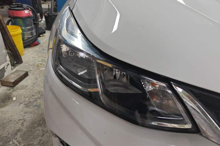 Used Chevrolet Cruze 2018 320 Manual Xuanfeng Edition Right Front Headlight