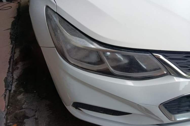 Used Chevrolet Cruze 2018 320 Automatic Pioneer Sunroof Edition Right Front Headlight
