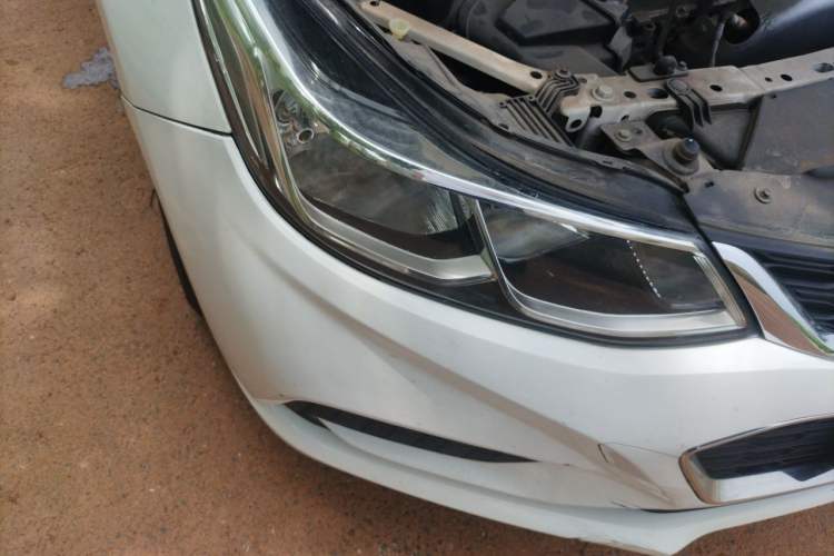 Used Chevrolet Cruze 2018 320 Automatic Pioneer Sunroof Edition Right Front Headlight