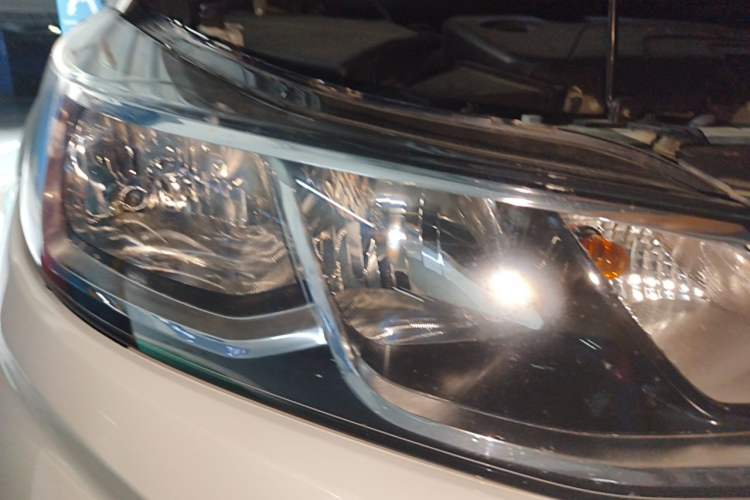 Used Chevrolet Cruze 2018 320 Automatic Pioneer Sunroof Edition Right Front Headlight