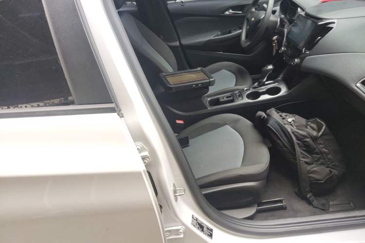 Used Chevrolet Cruze 2018 320 Automatic Pioneer Sunroof Edition Right Front Seat