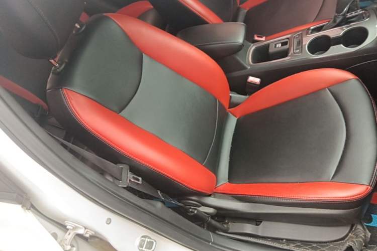 Used Chevrolet Cruze 2018 320 Automatic Pioneer Sunroof Edition Right Front Seat