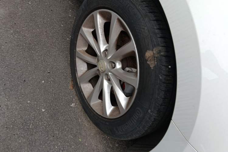 Used Chevrolet Cruze 2018 320 Automatic Xuanfeng Urban Edition Right Front Wheel Hub