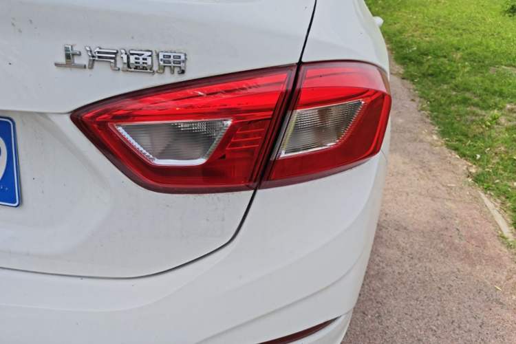 Used Chevrolet Cruze 2018 320 Automatic Pioneer Sunroof Edition Right Rear Taillight