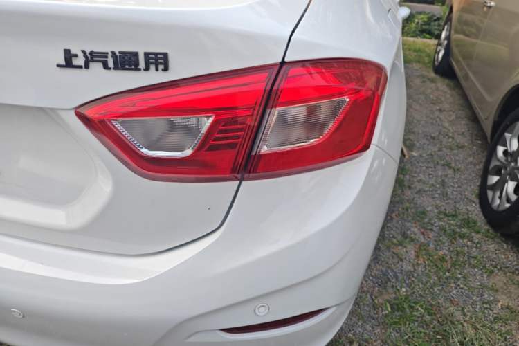 Used Chevrolet Cruze 2018 Redline 320 Automatic Pioneer Edition Right Rear Taillight