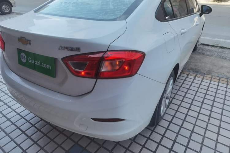 Used Chevrolet Cruze 2018 320 Automatic Pioneer Sunroof Edition Right Rear Taillight