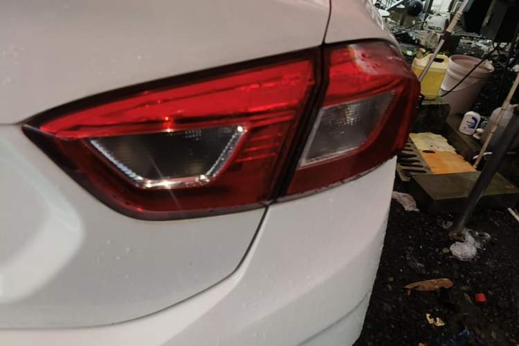 Used Chevrolet Cruze 2018 320 Automatic Pioneer Sunroof Edition Right Rear Taillight