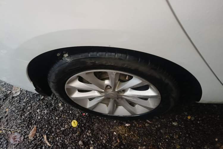 Used Chevrolet Cruze 2018 320 Automatic Pioneer Sunroof Edition Right Rear Wheel Hub