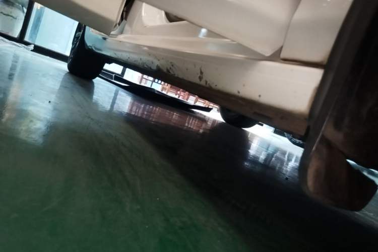 Used Chevrolet Cruze 2018 Redline 320 Automatic Pioneer Edition Right Side Sill