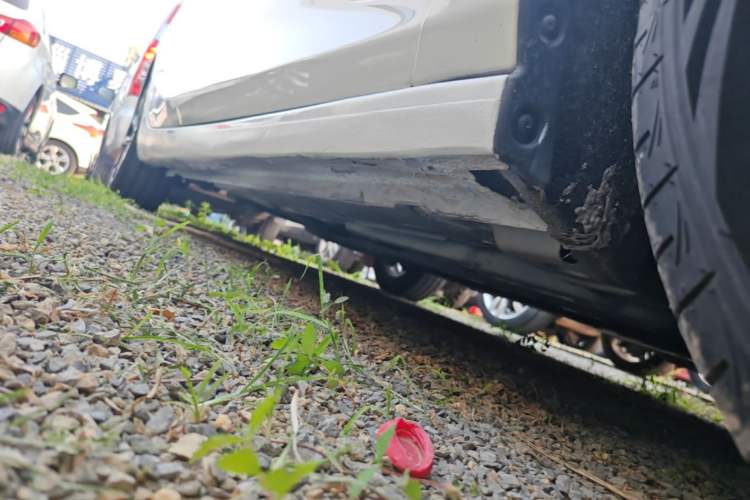 Used Chevrolet Cruze 2018 Redline 320 Automatic Pioneer Edition Right Side Sill
